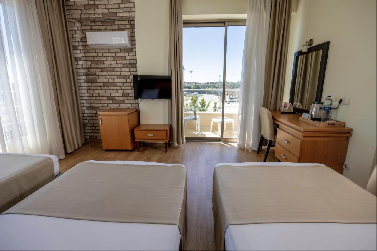Ceres Hotel Belek Buitenkant foto