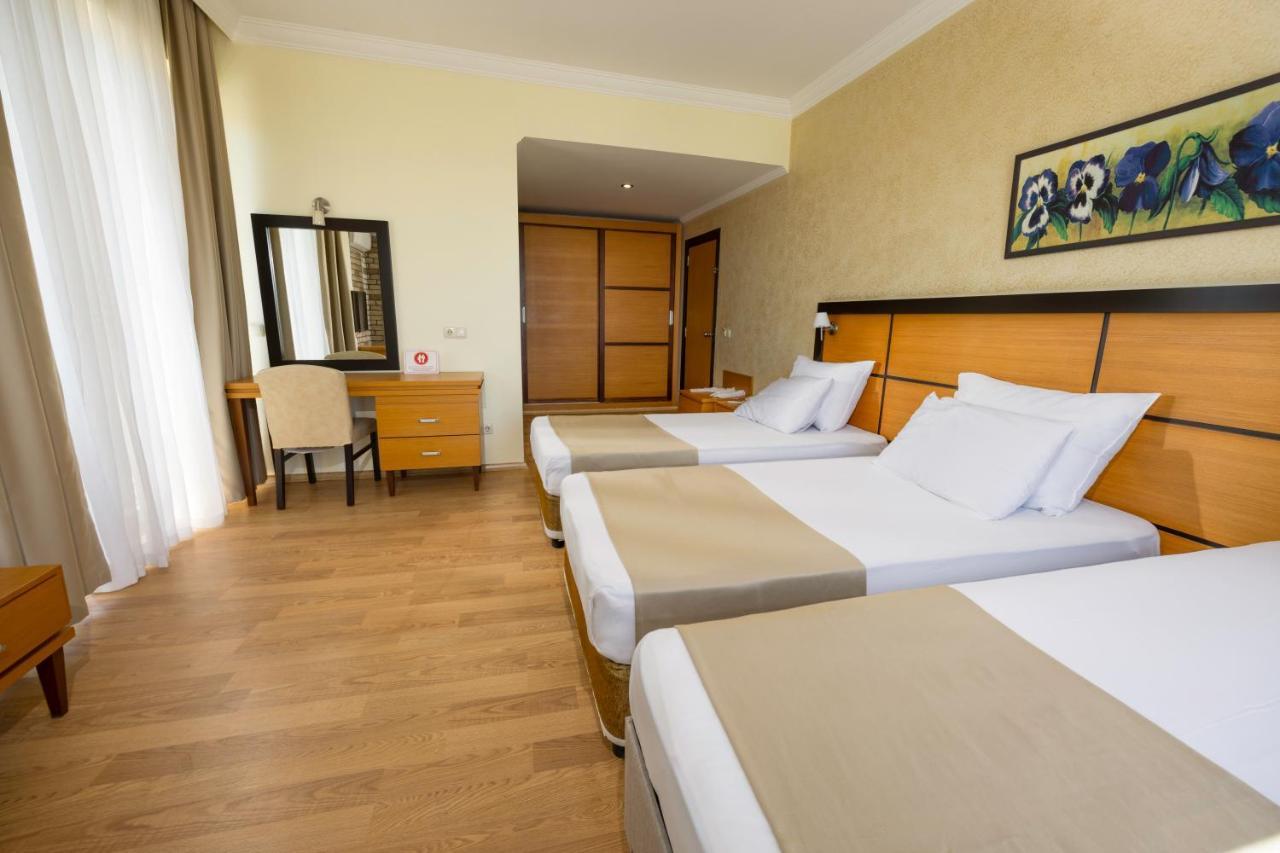 Ceres Hotel Belek Buitenkant foto