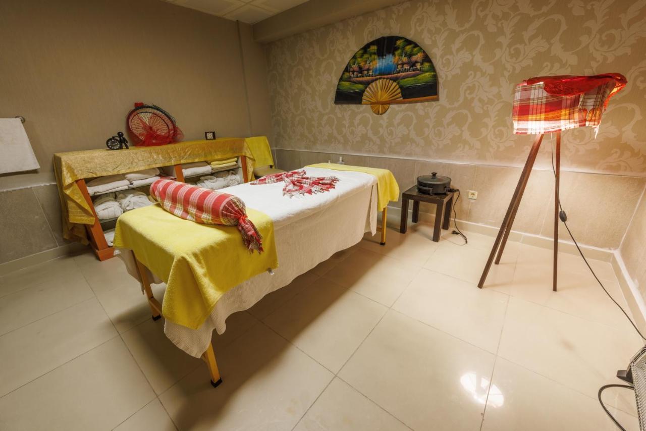 Ceres Hotel Belek Buitenkant foto