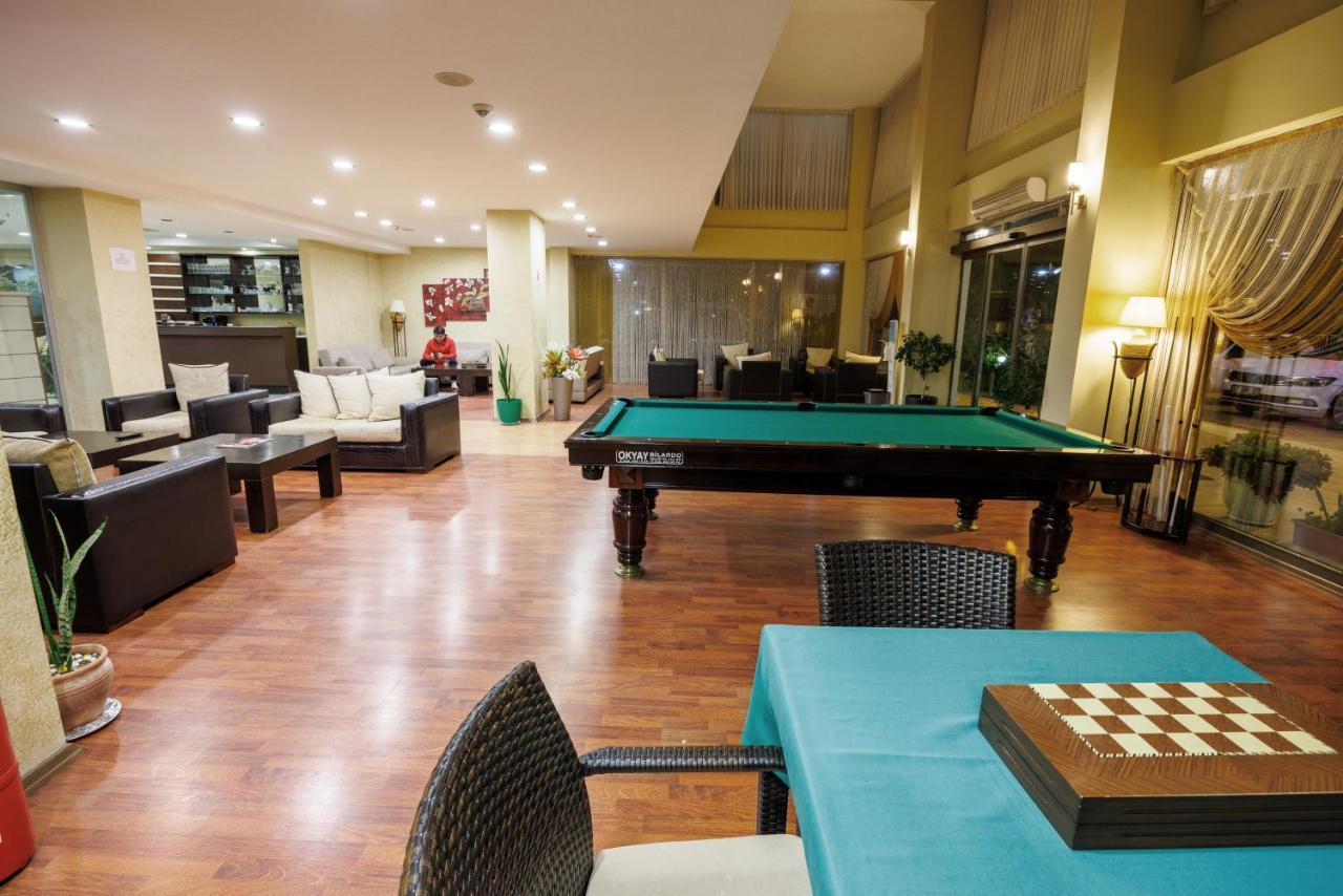 Ceres Hotel Belek Buitenkant foto