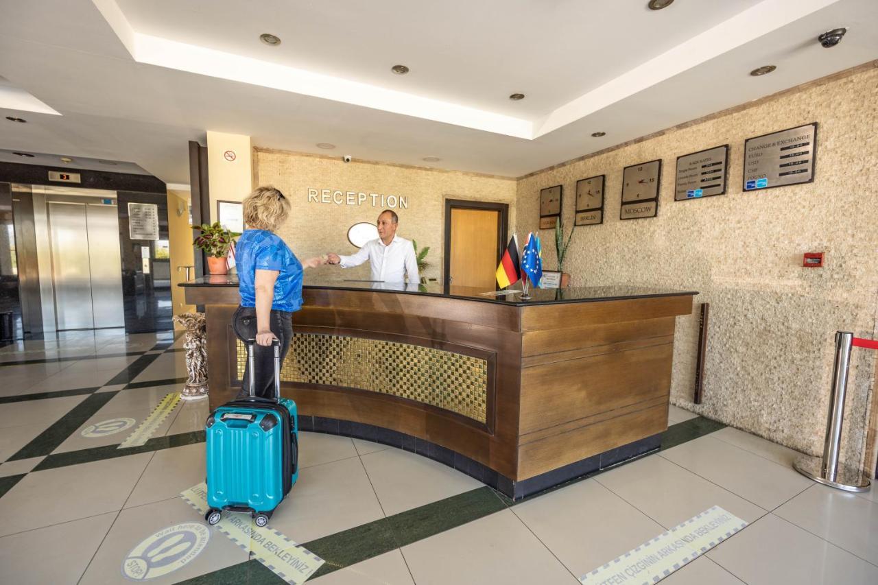 Ceres Hotel Belek Buitenkant foto
