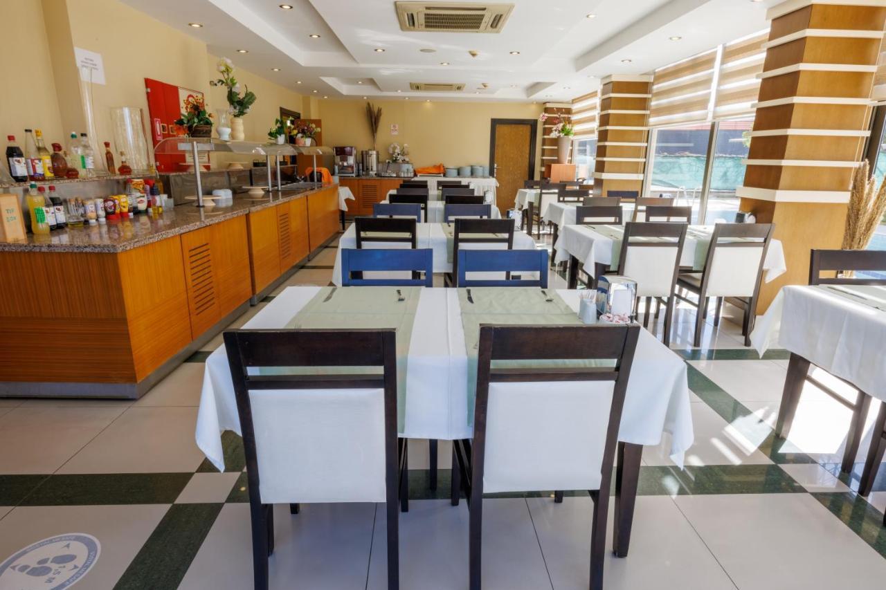 Ceres Hotel Belek Buitenkant foto