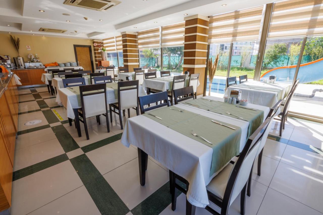 Ceres Hotel Belek Buitenkant foto