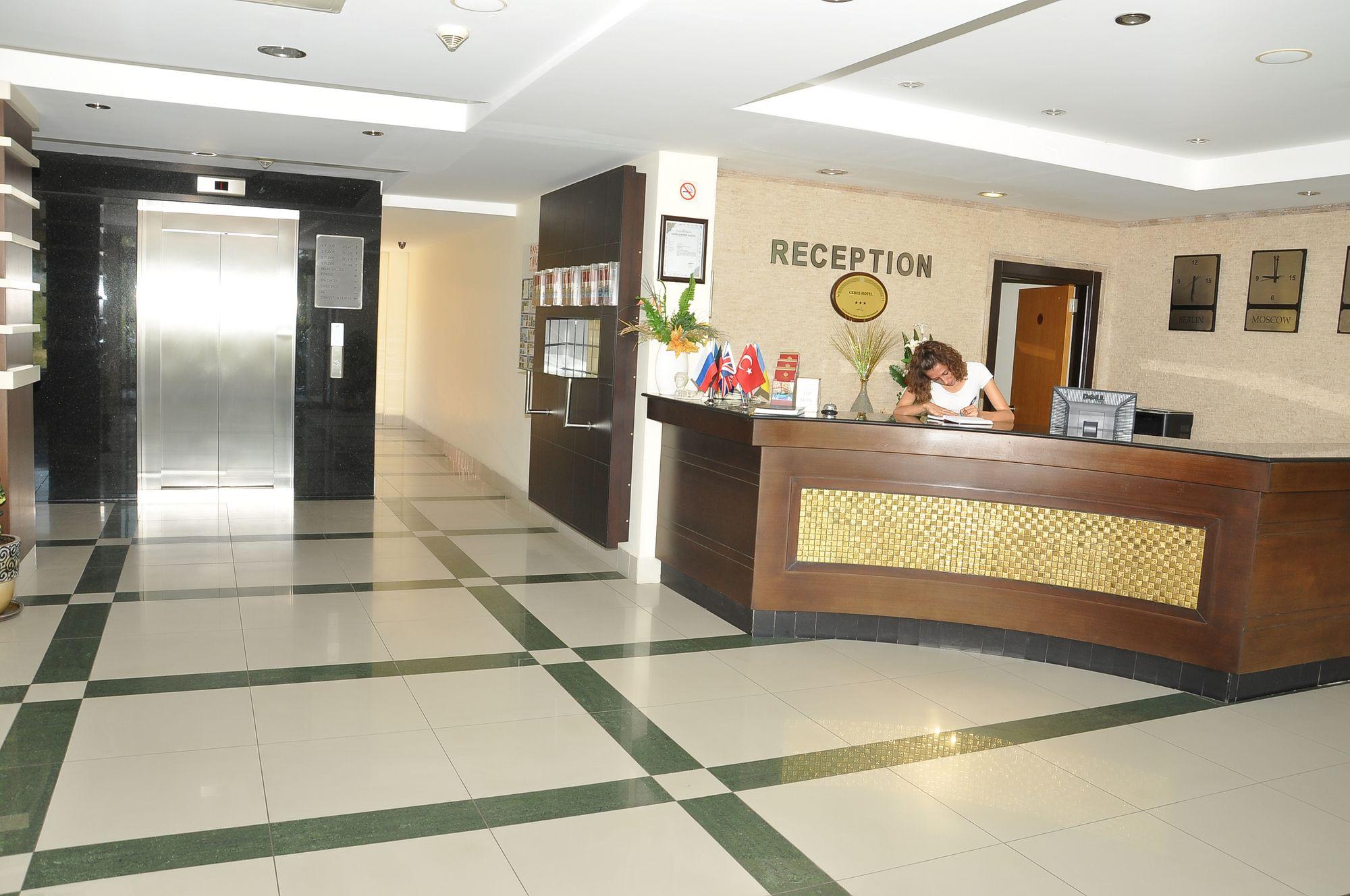 Ceres Hotel Belek Buitenkant foto