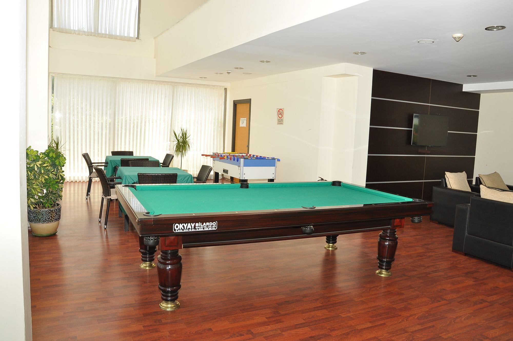 Ceres Hotel Belek Buitenkant foto