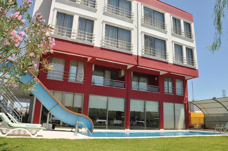 Ceres Hotel Belek Buitenkant foto