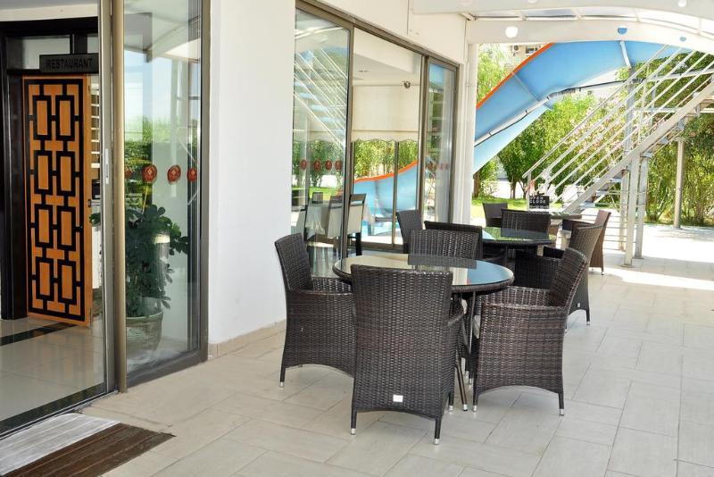 Ceres Hotel Belek Buitenkant foto