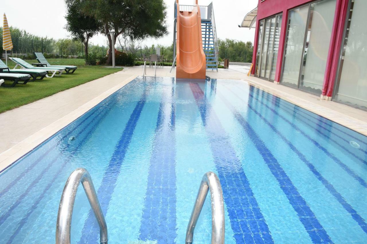 Ceres Hotel Belek Buitenkant foto